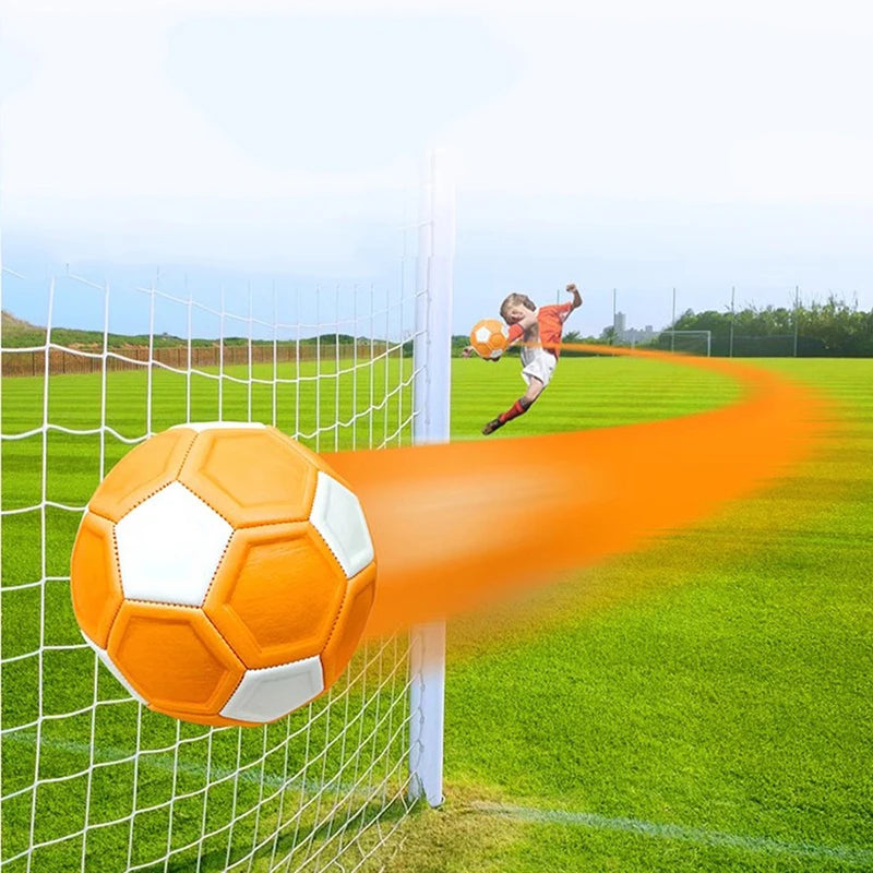 KickZone Curve Bal⢠ā Licht, Wendbaar, Onverslaanbaar