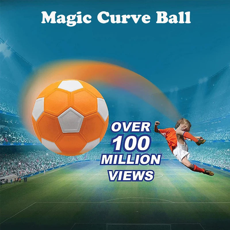 KickZone Curve Bal⢠ā Licht, Wendbaar, Onverslaanbaar